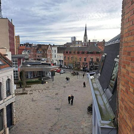 Magnifique T3 Avec Balcon Au Pied Du Metro Colbert Apartman Tourcoing Kültér fotó